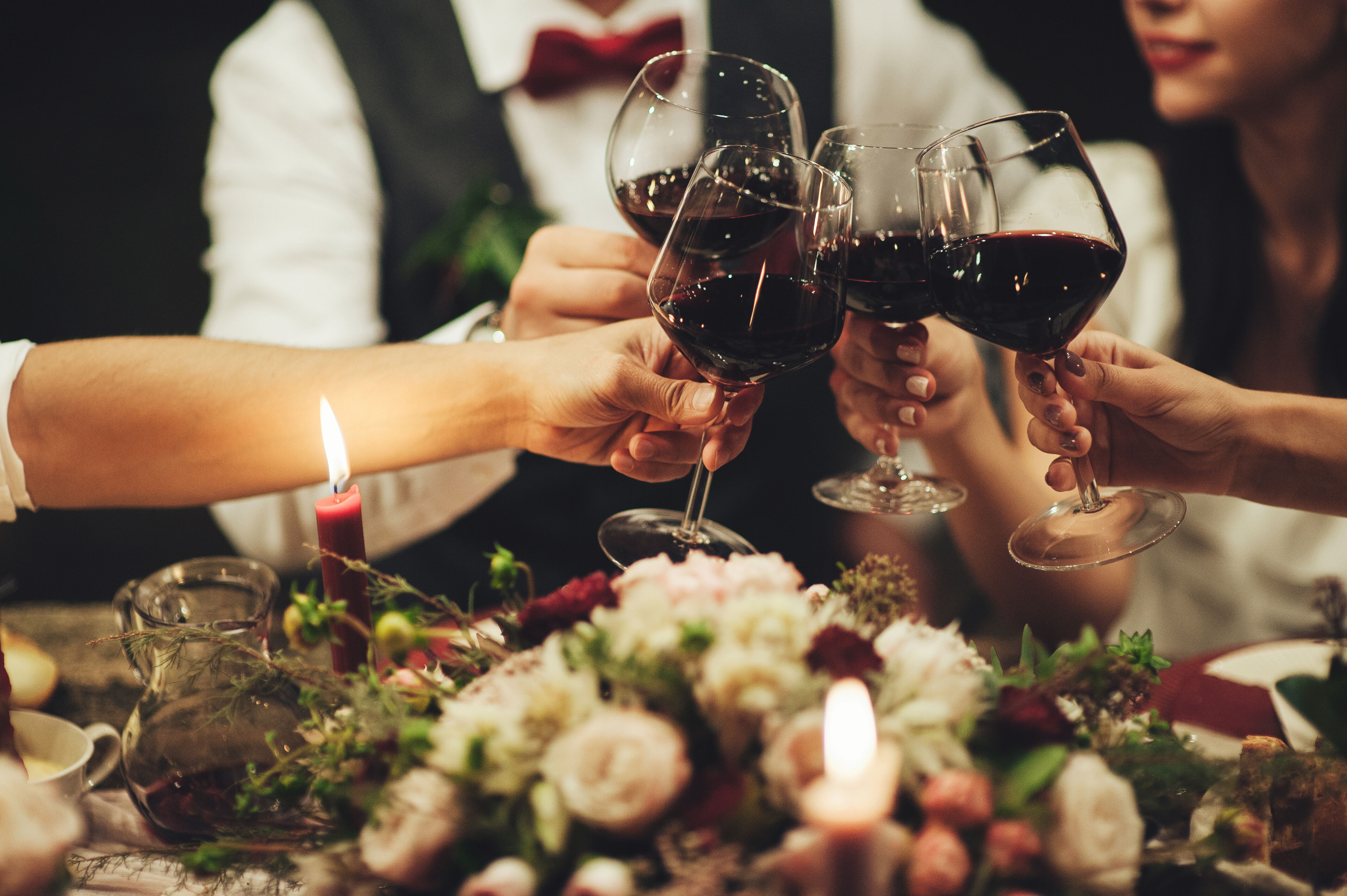 Cheers with red wine Cheers with red wine